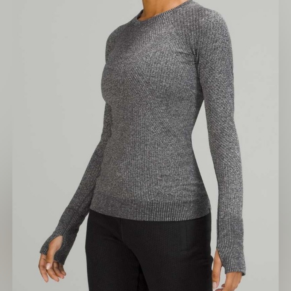 Lululemon Rest Less PulloverBlack / White Size 2 EUC